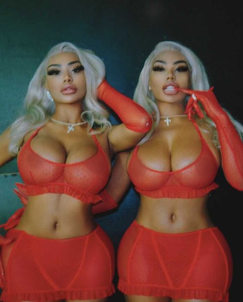 💋CLERMONT TWINS 💋 theclermonttwins OnlyFans