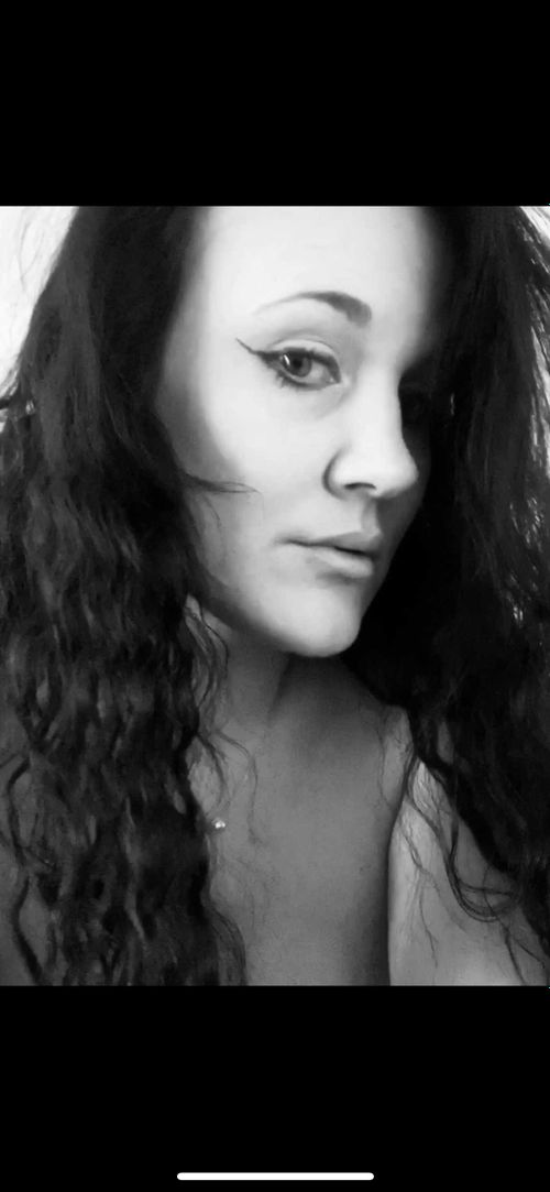 OfficiallySeni - officiallyseni OnlyFans