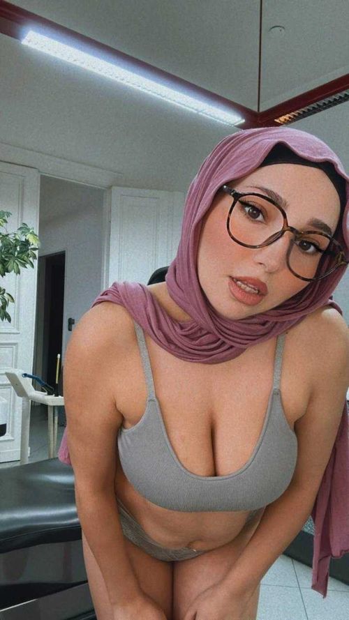 𝓐𝓶𝓲𝓻𝓪 ⭐️ amira.hijab OnlyFans