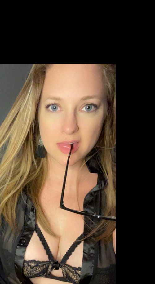 Casey Star 💫 😜🥵 - caseystar OnlyFans