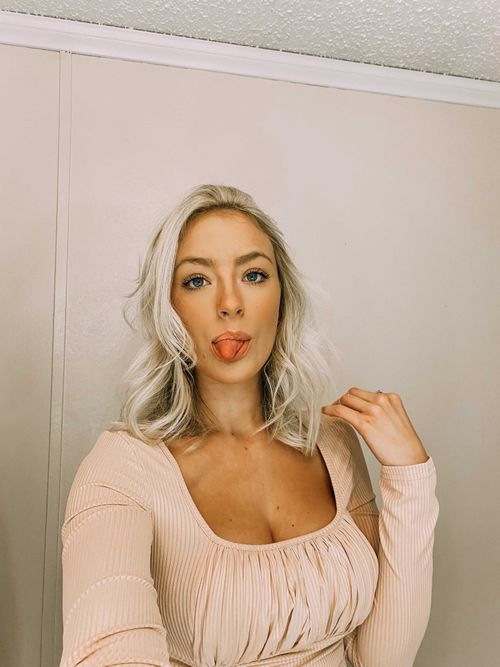 ALEJANDRA - alejandra00 OnlyFans