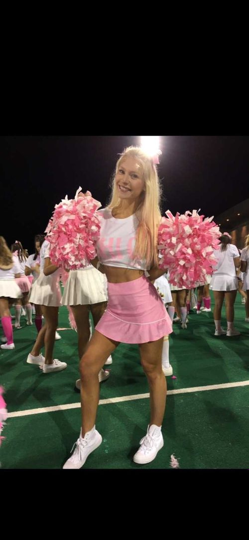 Curious teenager💕 - freshmanblondie18 OnlyFans