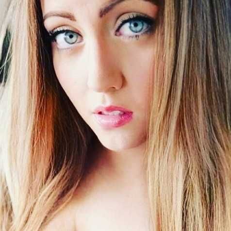 Holly Hart FREE - hollyhartfree OnlyFans