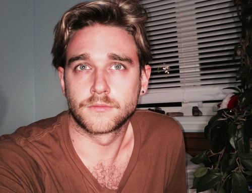 Lorenzo Bold - lorenzobluex OnlyFans