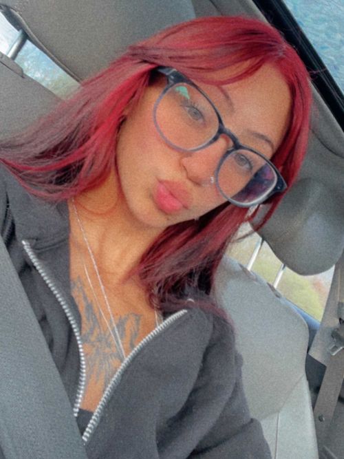 Jasmine - petitejasminee OnlyFans