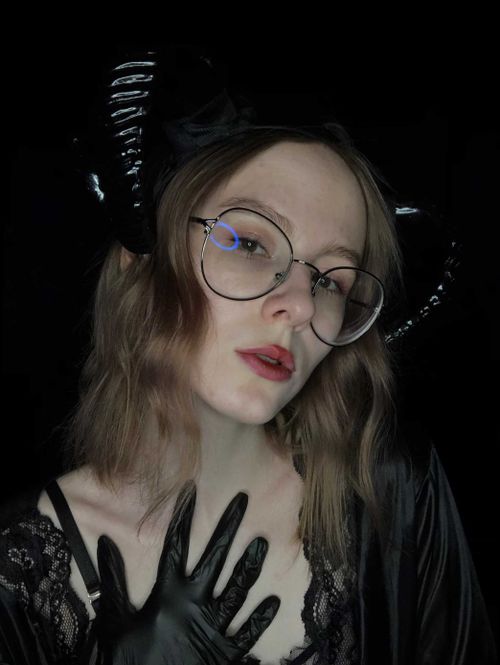 bella_strawberry_free - bella_strawberry_free OnlyFans