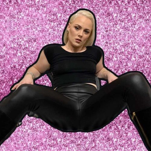 @hotwife702