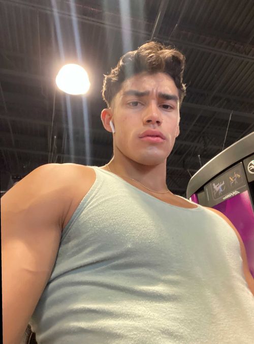 J jmloz OnlyFans