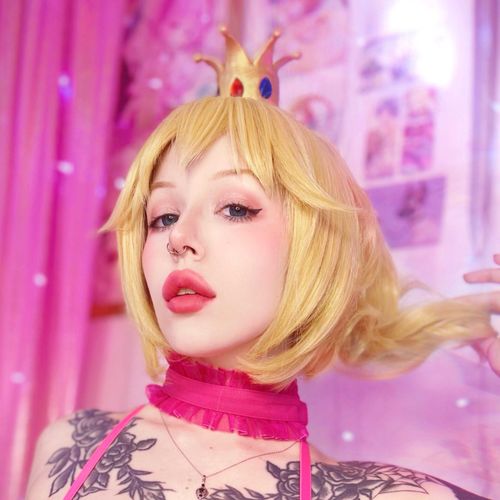 Naughty princess Elisabeth 😈 megaplaygirl OnlyFans