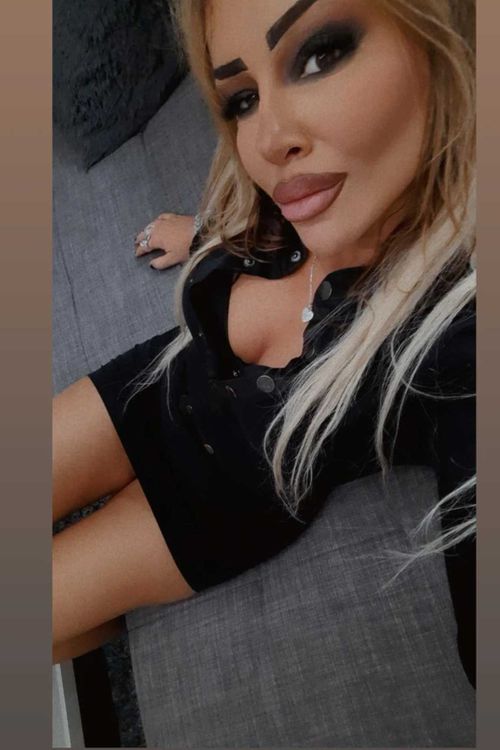 Naomi Shy - naomishy OnlyFans
