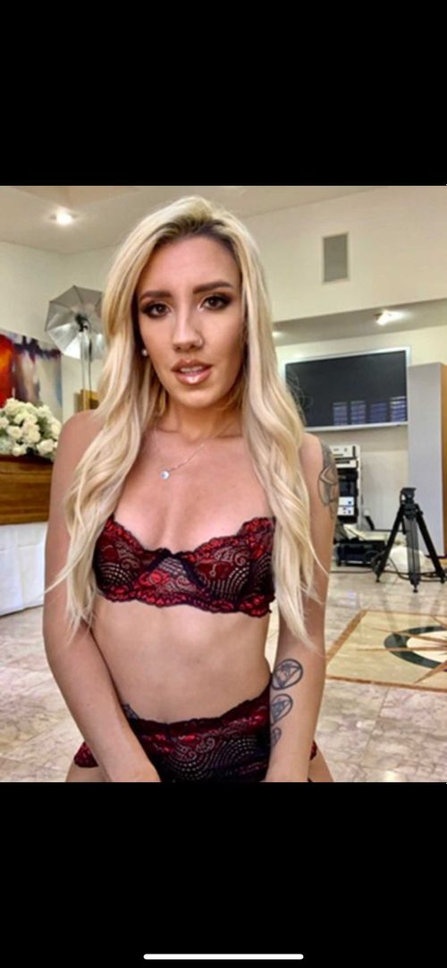 Em 💘 - emrose.u OnlyFans