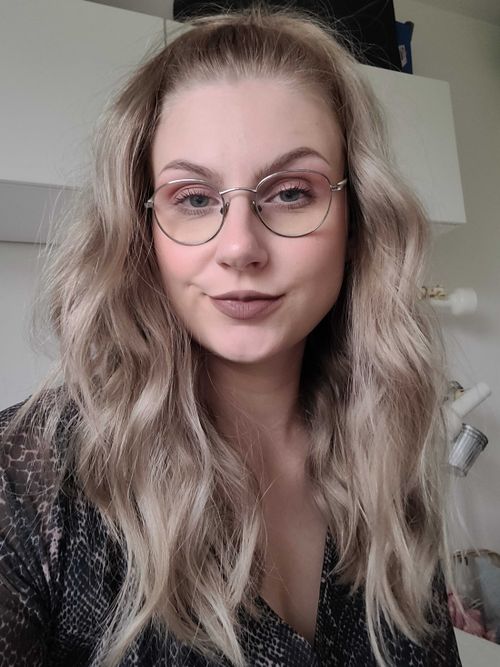 Goddess Emmy 😈 - thetalltease OnlyFans