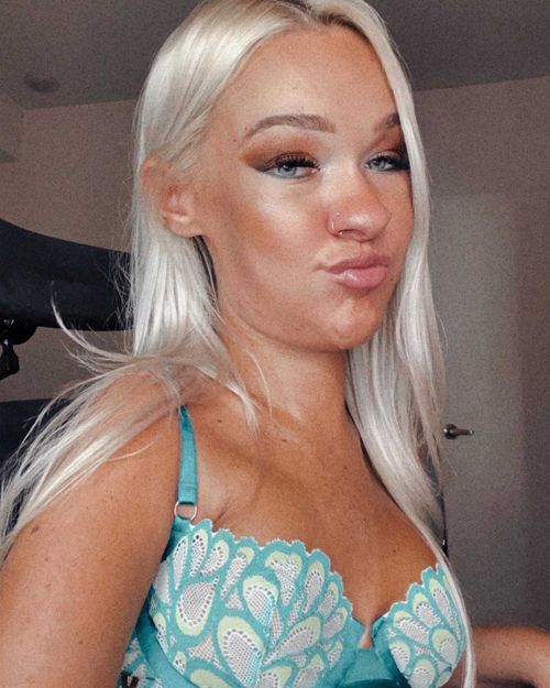 Alex Dacy - wheelchairrapunzel OnlyFans